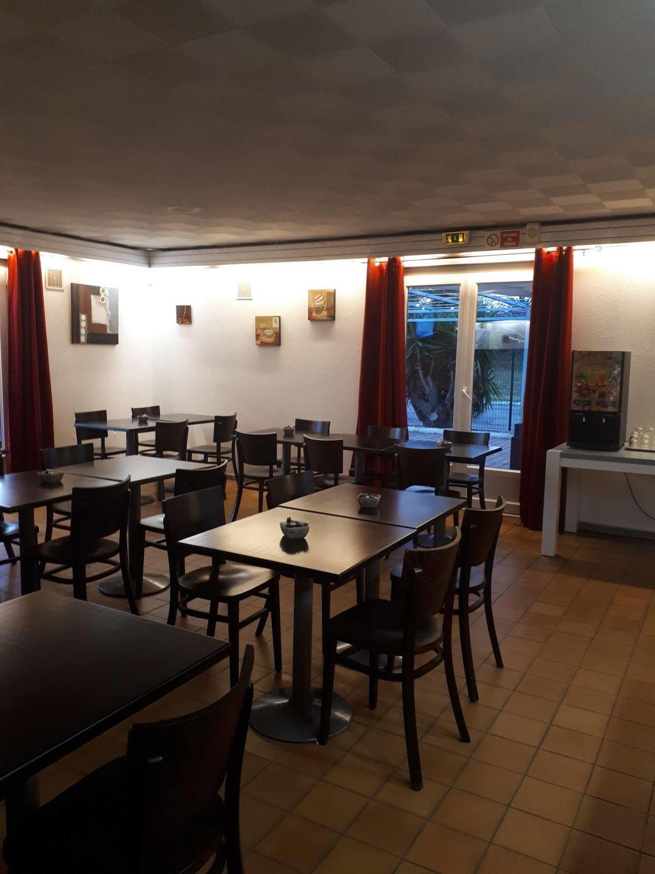 Brit Plaisance A9/a61 Hotel