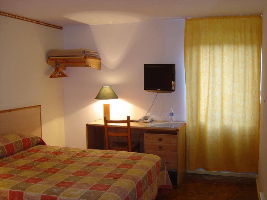 Brit Plaisance A9/a61 2*